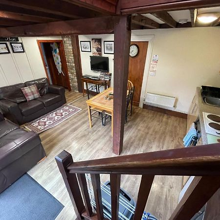 Penybryn Cottages 에버데어 외부 사진