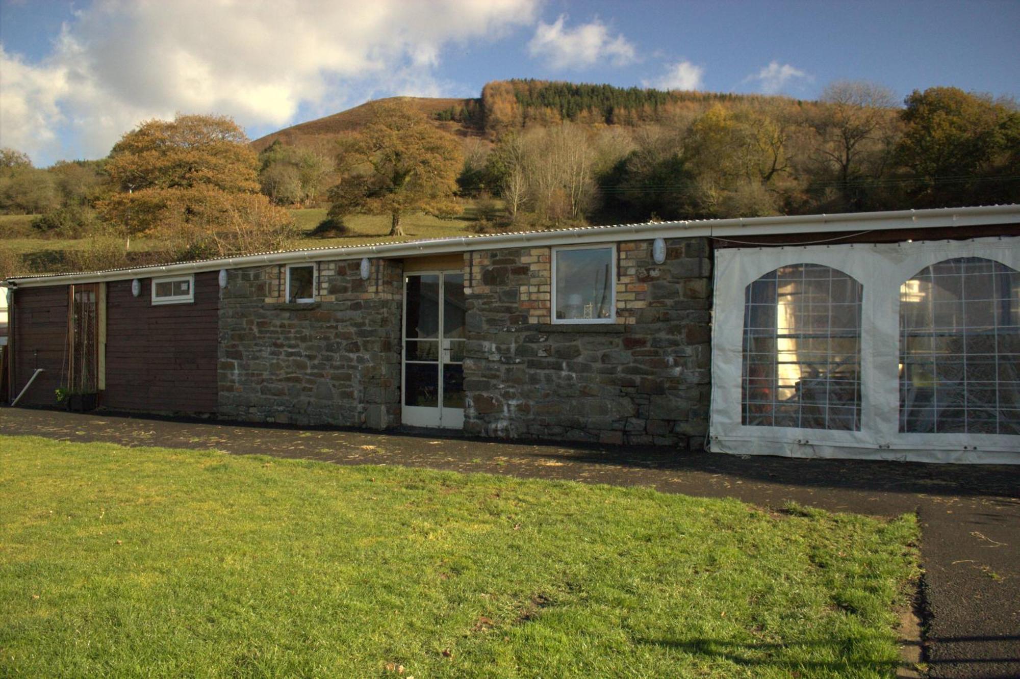 Penybryn Cottages 에버데어 외부 사진