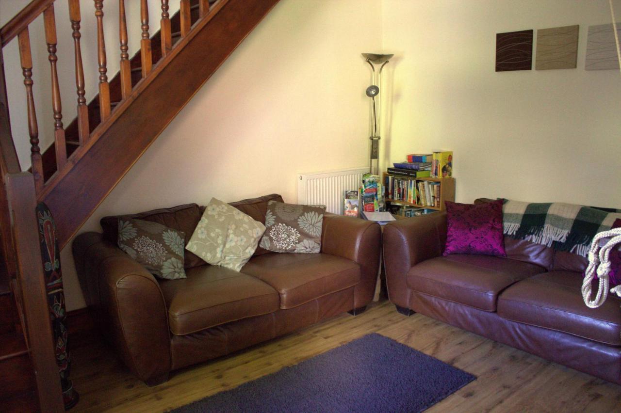 Penybryn Cottages 에버데어 객실 사진